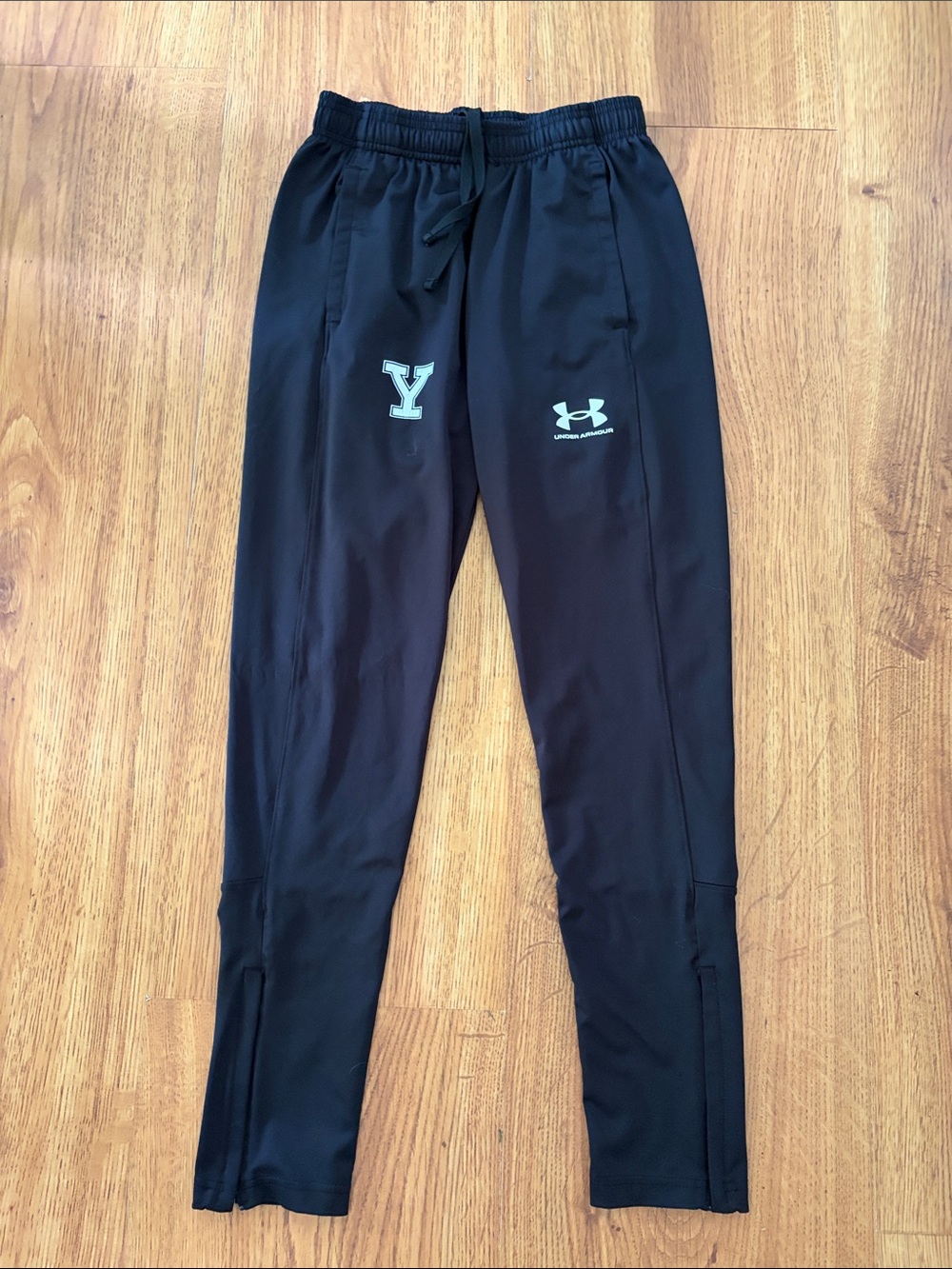 Under Armour Black Men’s Athletic Joggers with Yale Logo Size Small